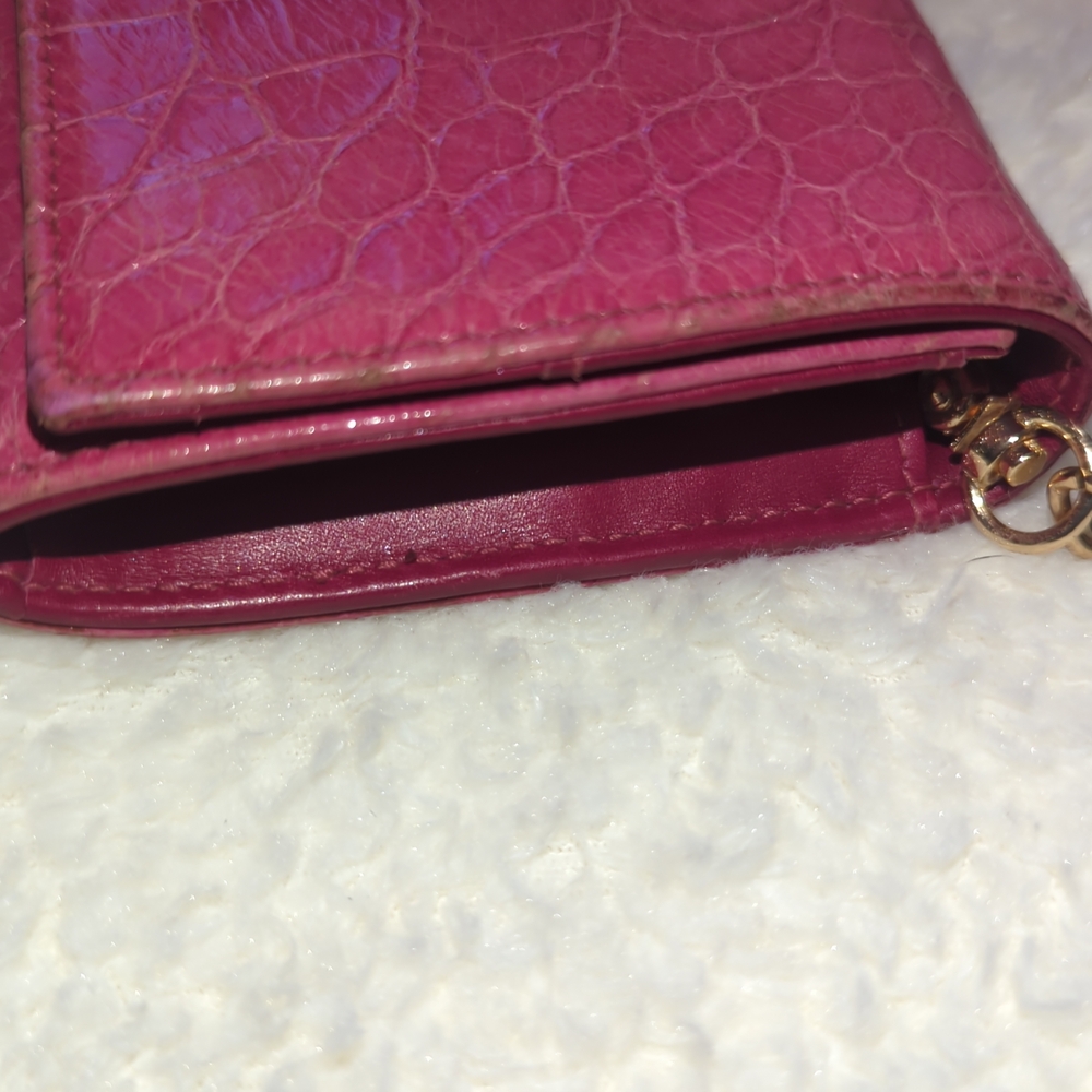 Miu Miu Authentic Pink Patent Leather Croc-Embossed Chain Wallet Luxury - Picture 5 of 10